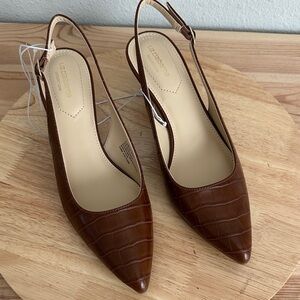 Liz Claiborne Keith Womens Pointed Closed Toe Kitten Heel Pumps new 7.5M